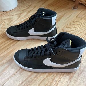 Nike Blazer Mid ‘77 Next Nature